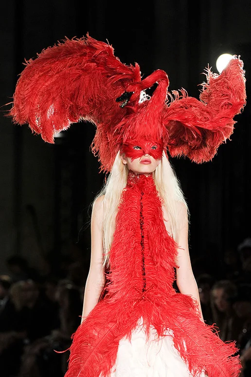 Giles-SPRING-2012-RTW-details-031_runway.jpg