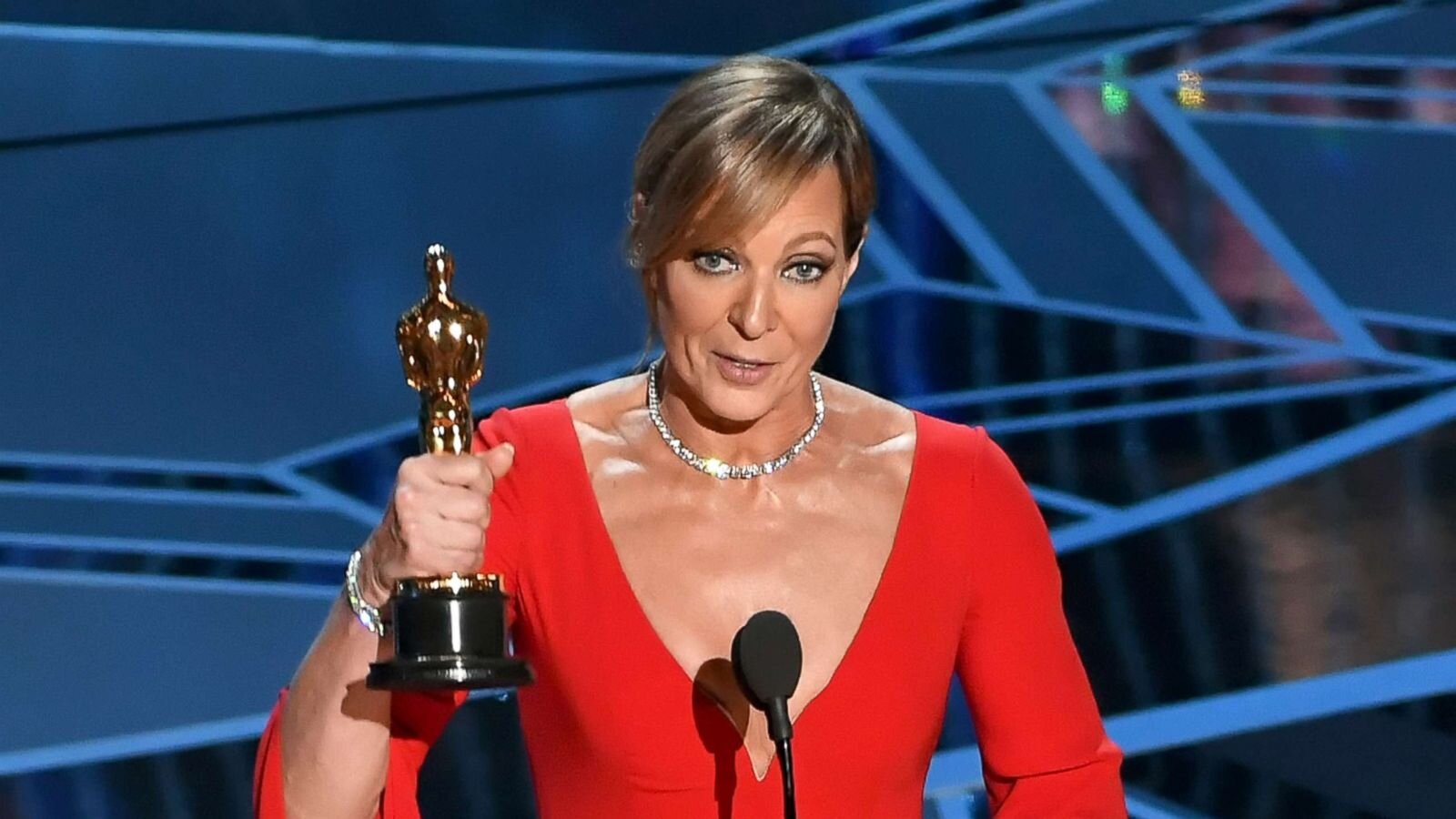 allison-janney-03-as-gty-180304_16x9_1600.jpg