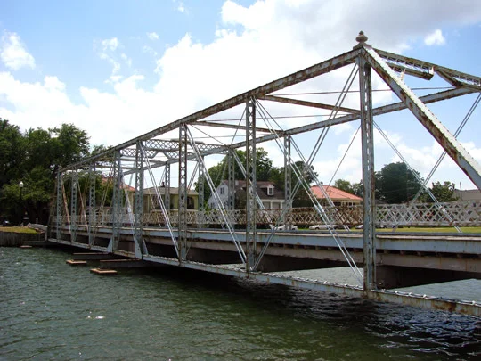 Magnolia Bridge
