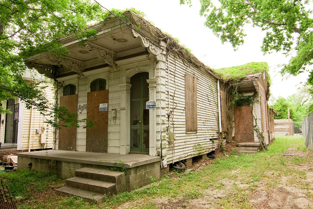 New Orleans Bracketed House