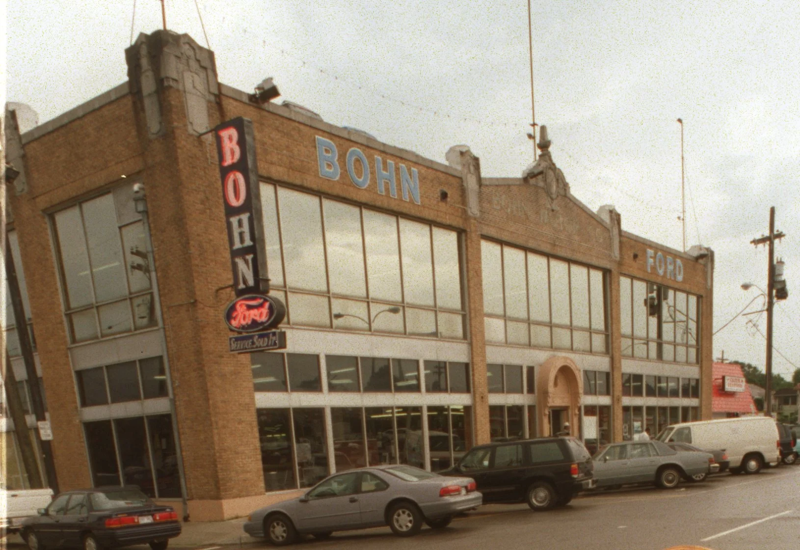 BOHN FORD MOTOR BLDG