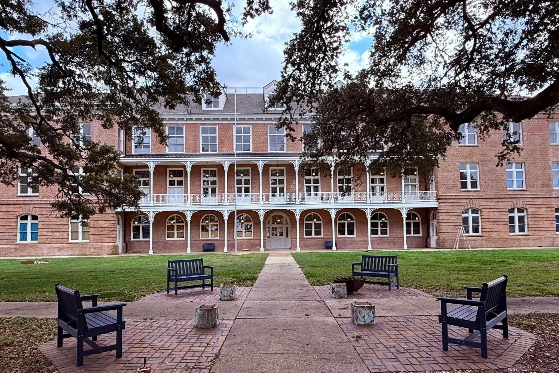 4950 Dauphine Street – Holy Cross School Apartments