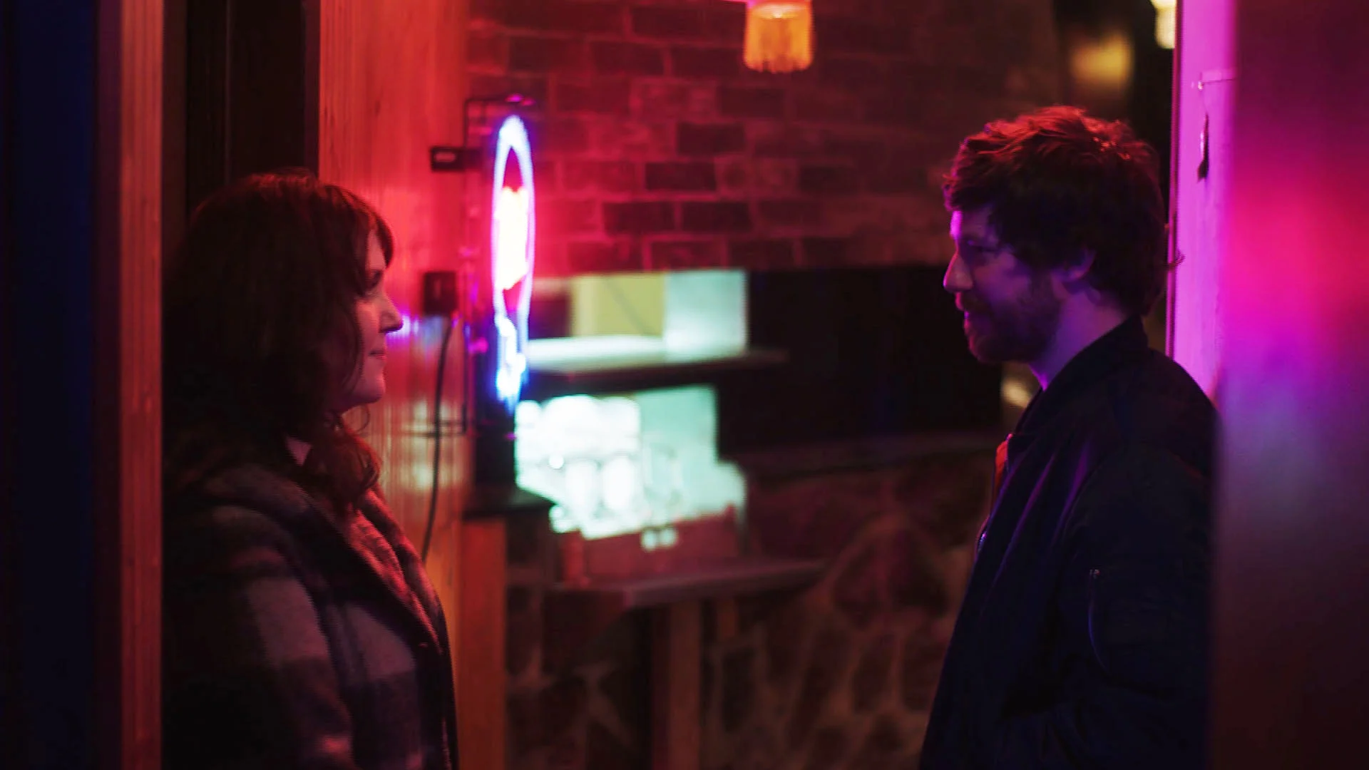 Melanie Lynskey as ‘Rae’ and John Gallagher, Jr. as ‘Cyrus’ in SADIE