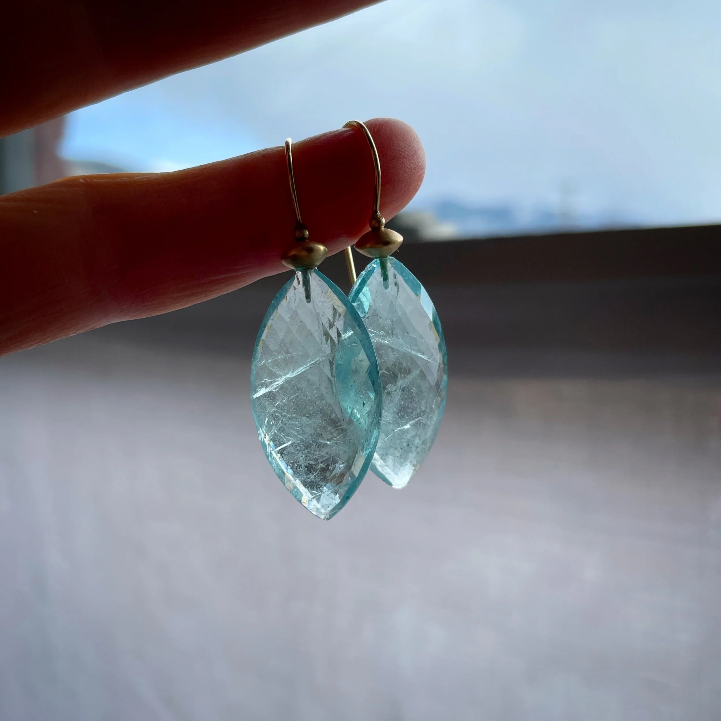 5F1C4BE2-AA14-4146-989B-8DB869C08BF9