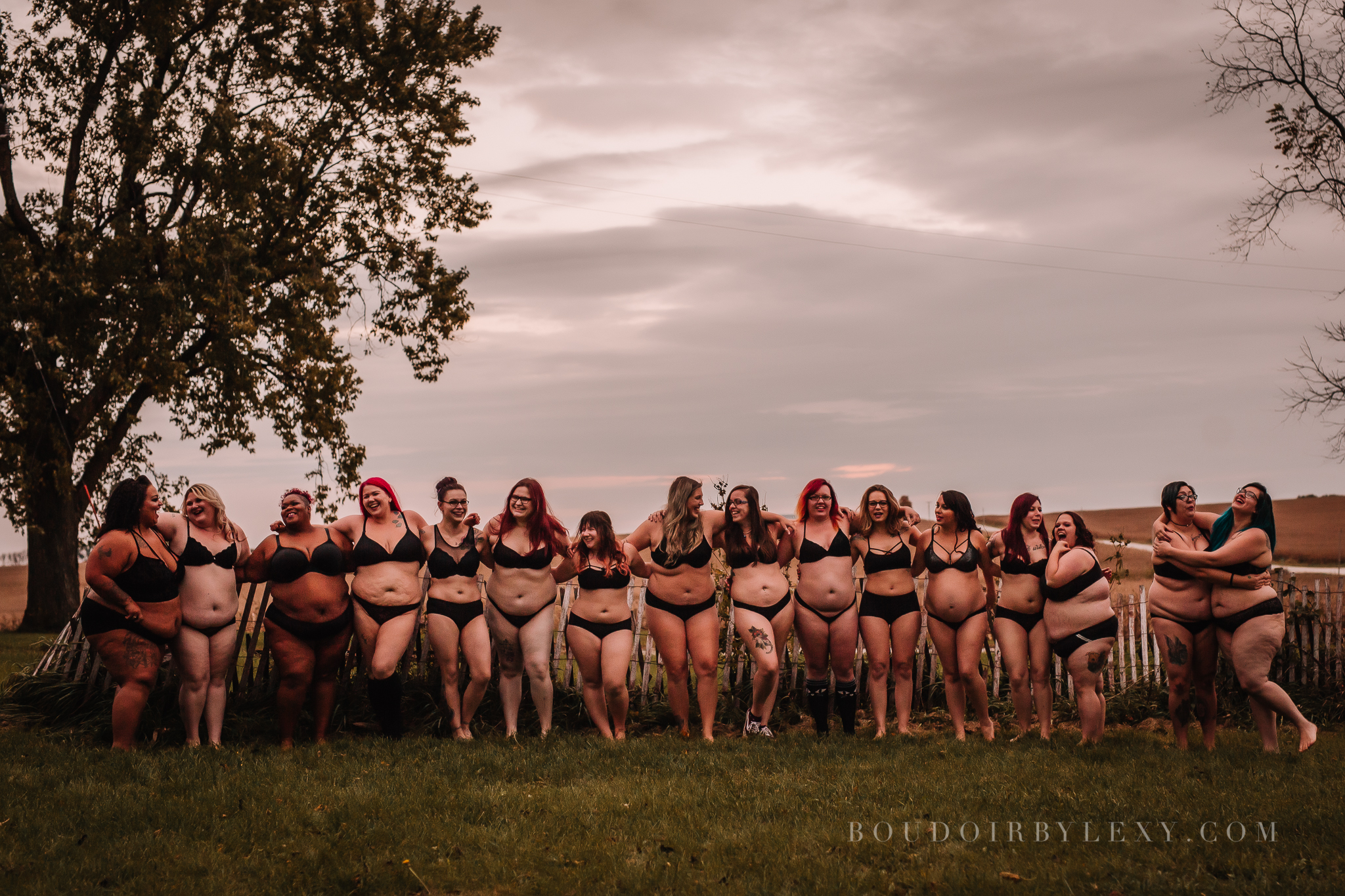 GROUP BOUDOIR SESSION BOUDOIR BY LEXY CEDAR FALLS IOWA-9.jpg