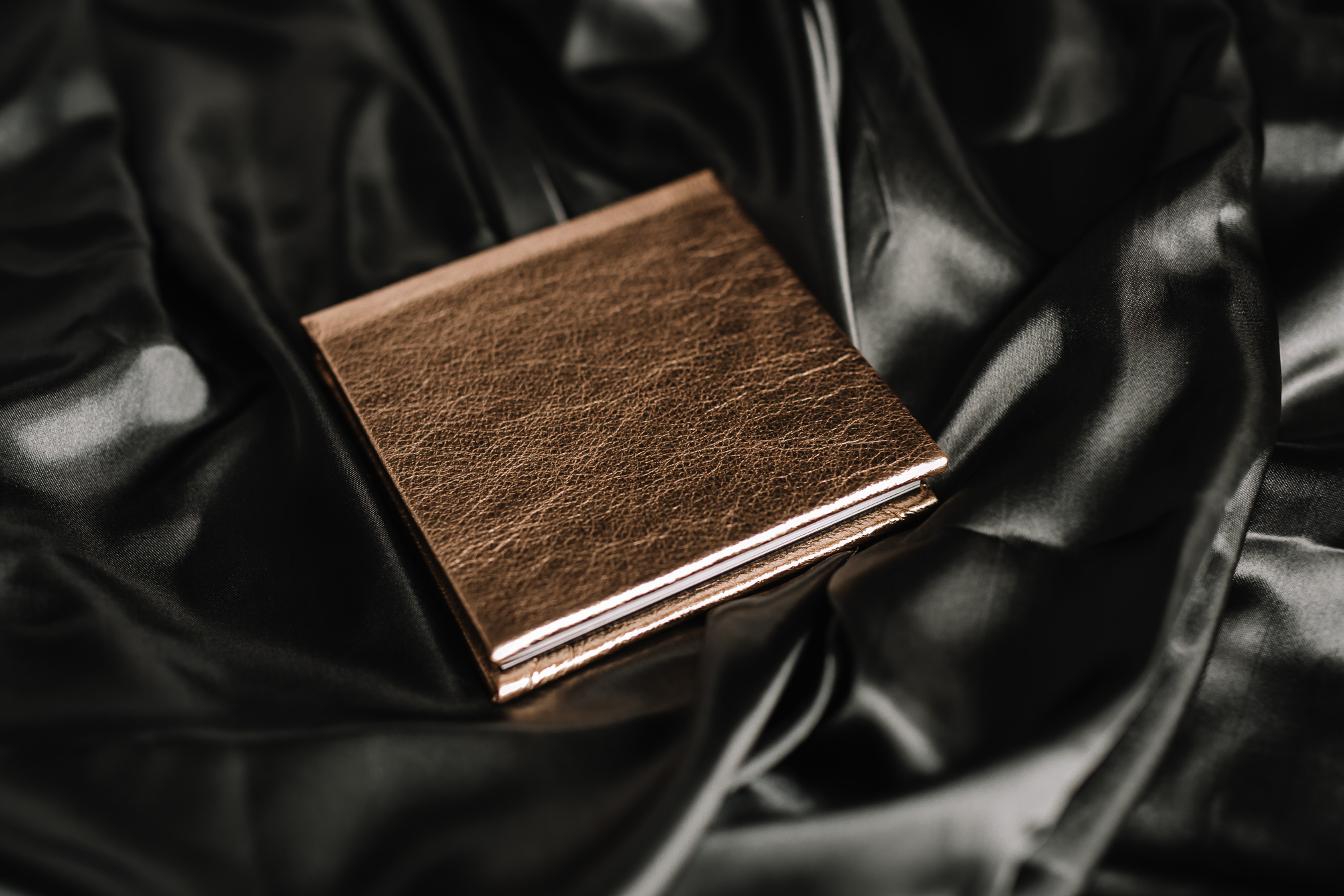 PRINTS ALBUM PACKAGING BOUDOIR BY LEXY CEDAR FALLS IOWA-3.jpg