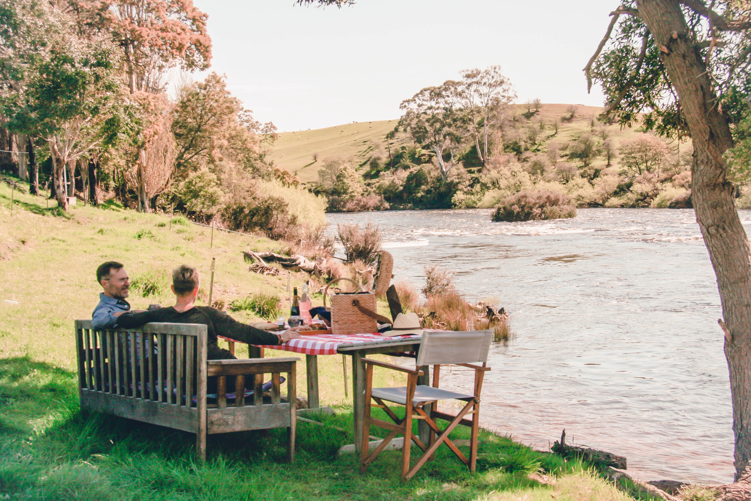 Stanton Farmhouse | River Derwent | Tasmanian food and wine | Romantic