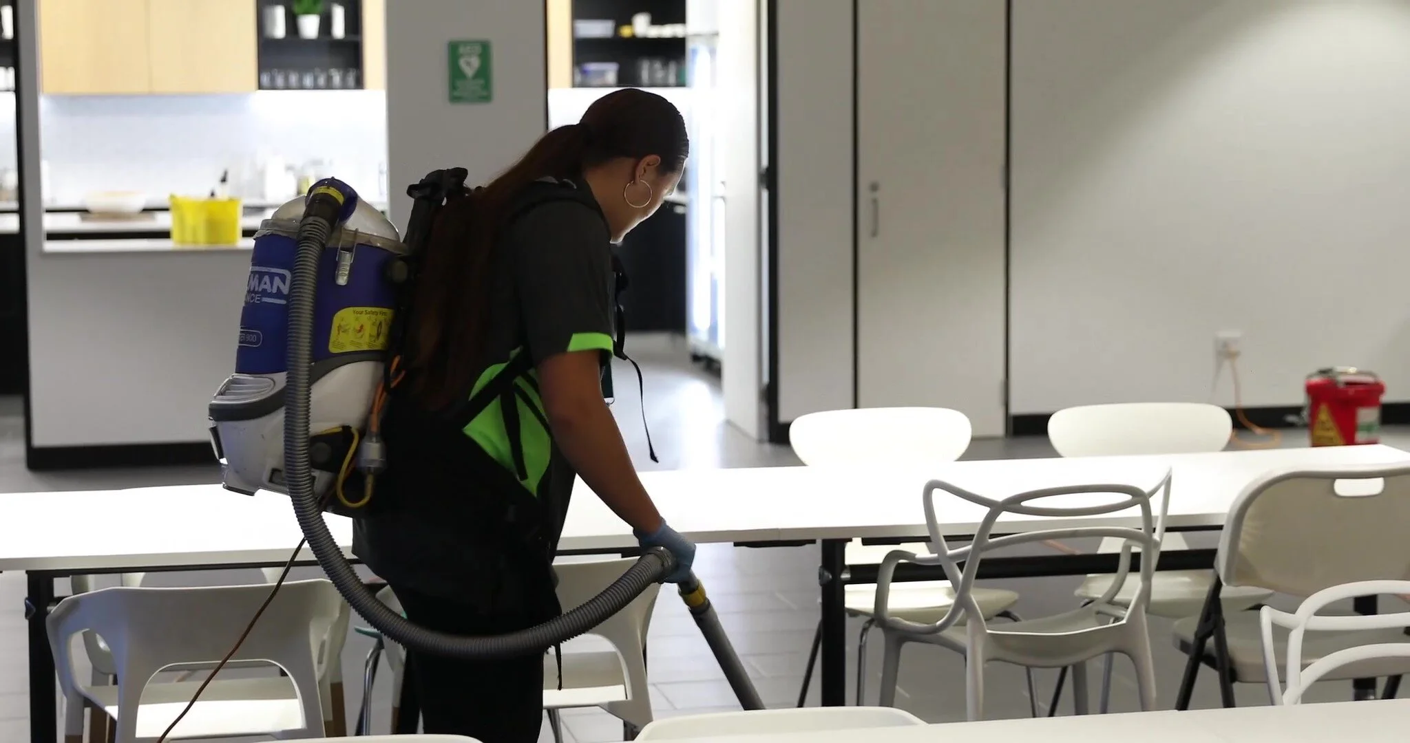 Aliya Vacuuming_Moment.jpg