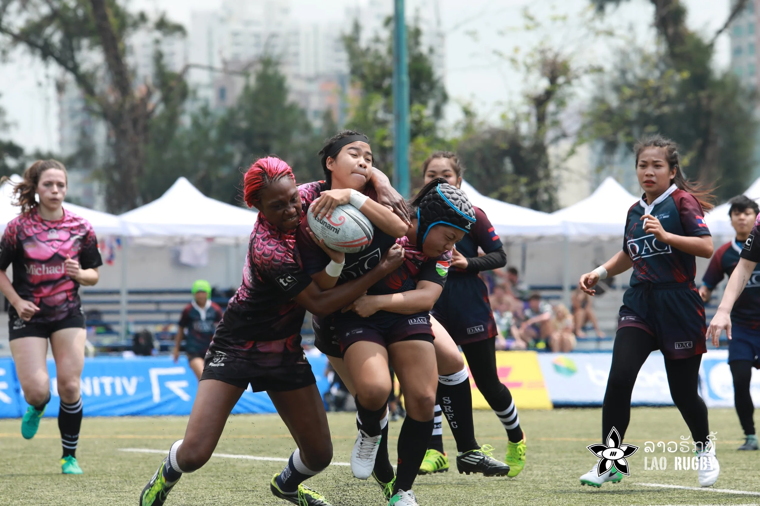 FROM HONG KONG TO LAOS, THE GENEROUS SOUL OF RUGBY REACHES FAR AND WIDE  從香港到老撾，欖球之魂無遠弗屆