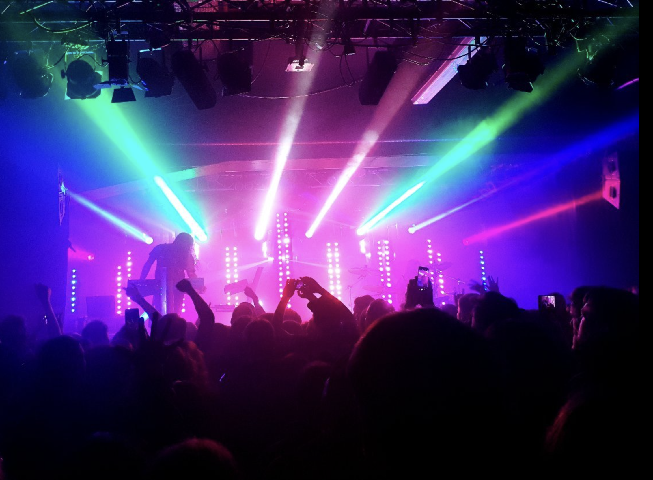 🎸 Debaser