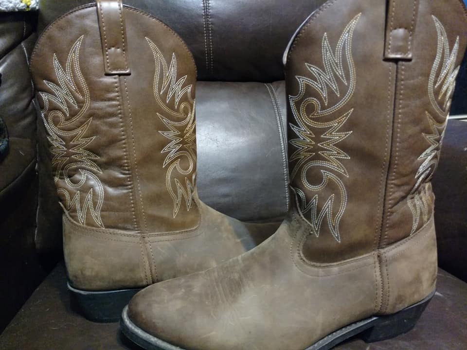 cowboy boots for truck drivers