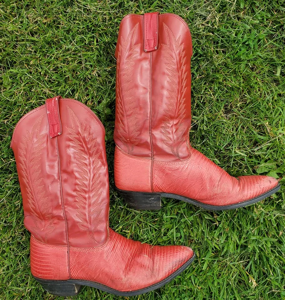 Red Vintage Cowboy Cowgirl Boots