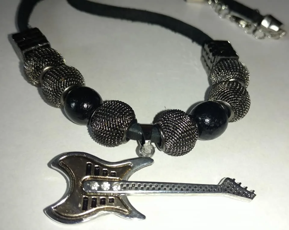 GUITAR NECKLACE