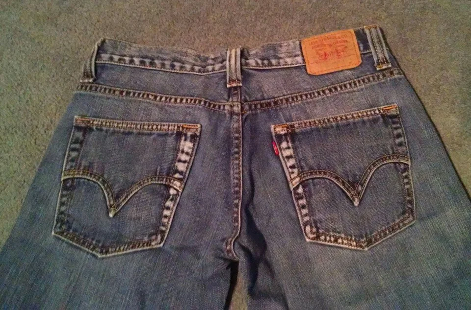 Low Rise Levi Jeans Size 7