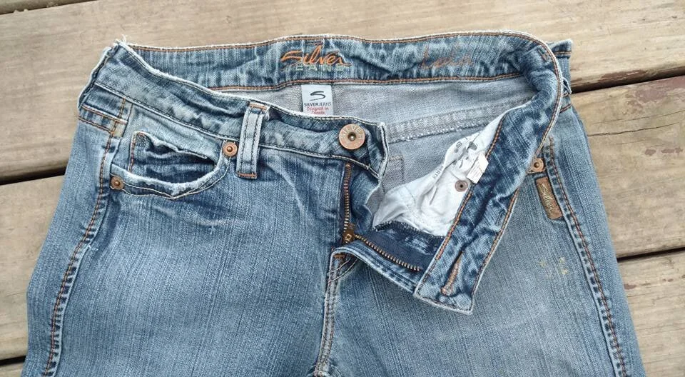 Silver Brand LOLA Jeans Size 28