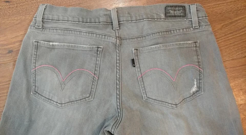 Gray Levi Skinny Jeans 11M