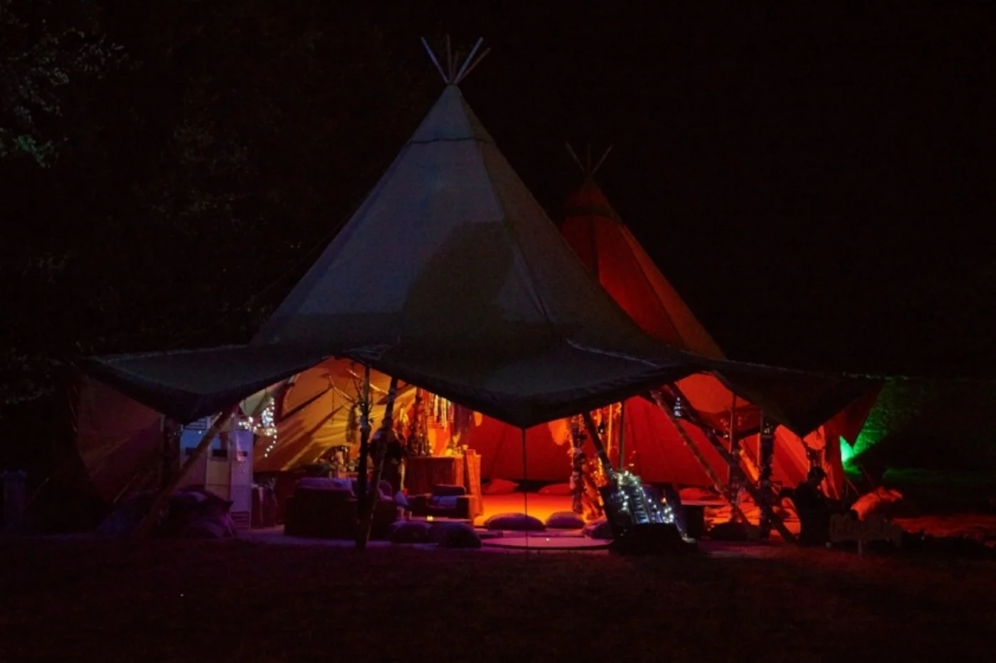 Event+production+service+and+wedding+coordination+for+private+Parties+and+Weddings