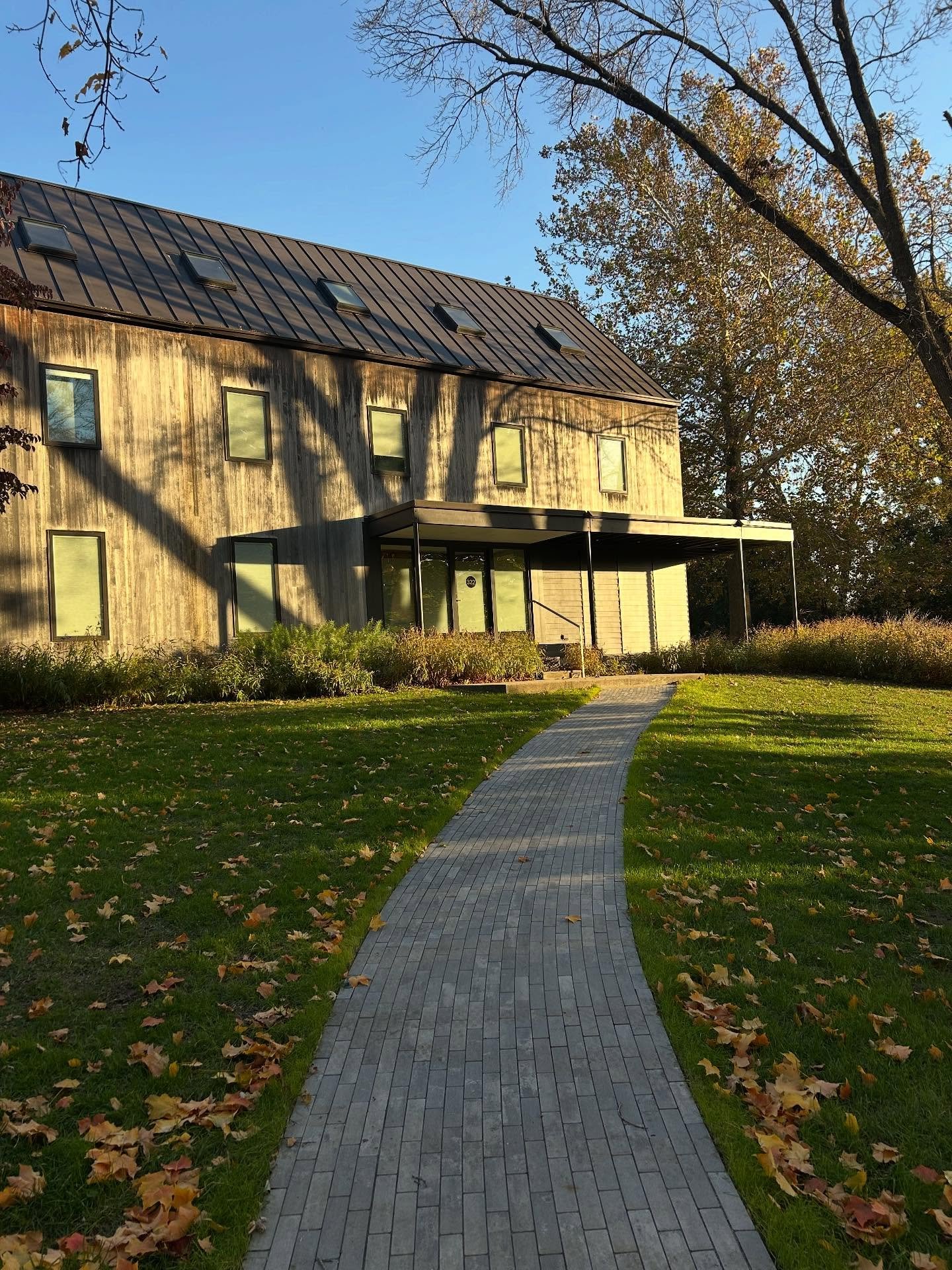 When we get invited to design landscapes we love seeing what inspiration the client/space and the existing structures can do for us. This house has always been an inspiring one for me, and to get to work on the landscape was a dream come true!! This 