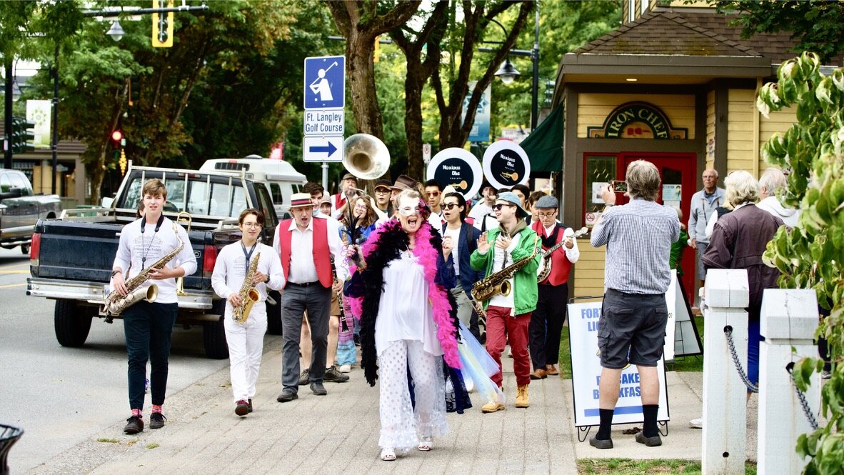 Mardi Gras Parade (1).jpeg