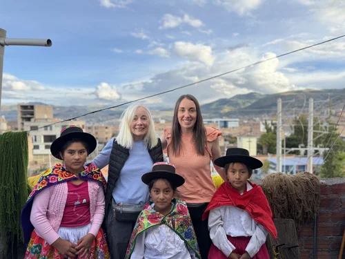 Lauren and Martha with children in Ayacucho