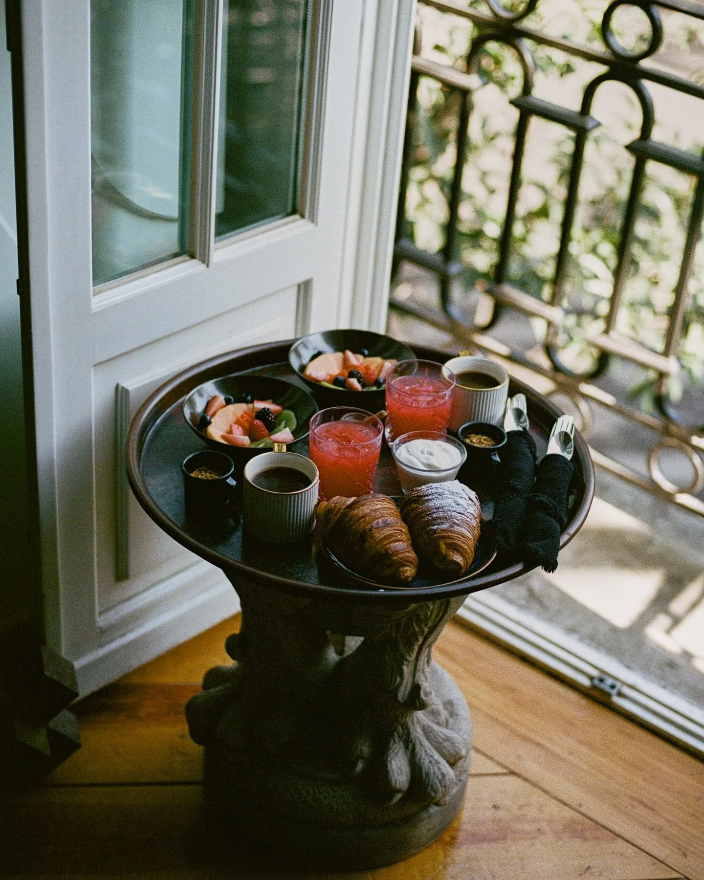 Mementos 🎞️ 48 hours in Roma Norte. Shot for @lavalisemexico @lavalisehotels @smallluxuryhotels #cdmx #mexicocity #lavalise