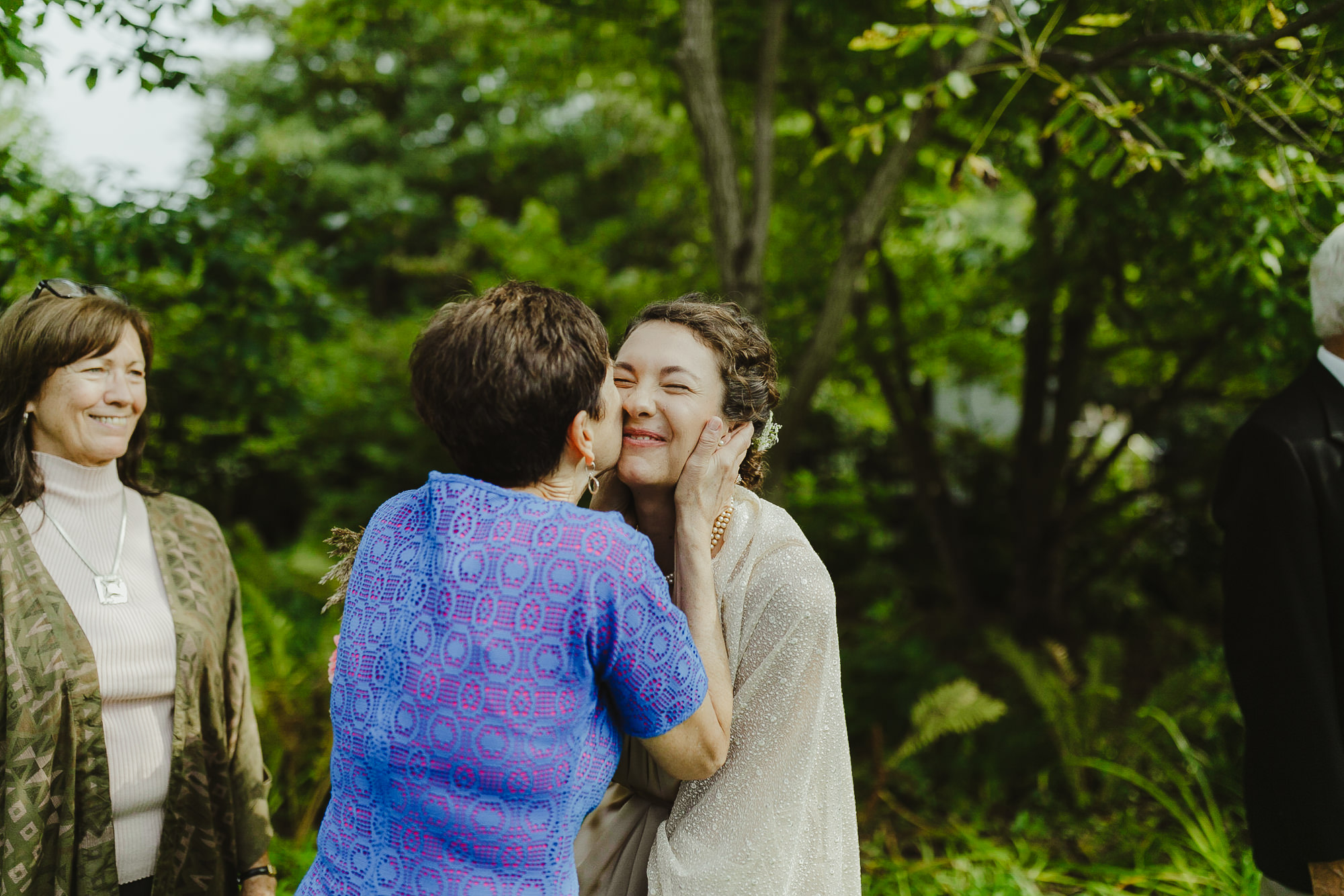 JillDeVriesPhotography-BackyardWedding-43.jpg