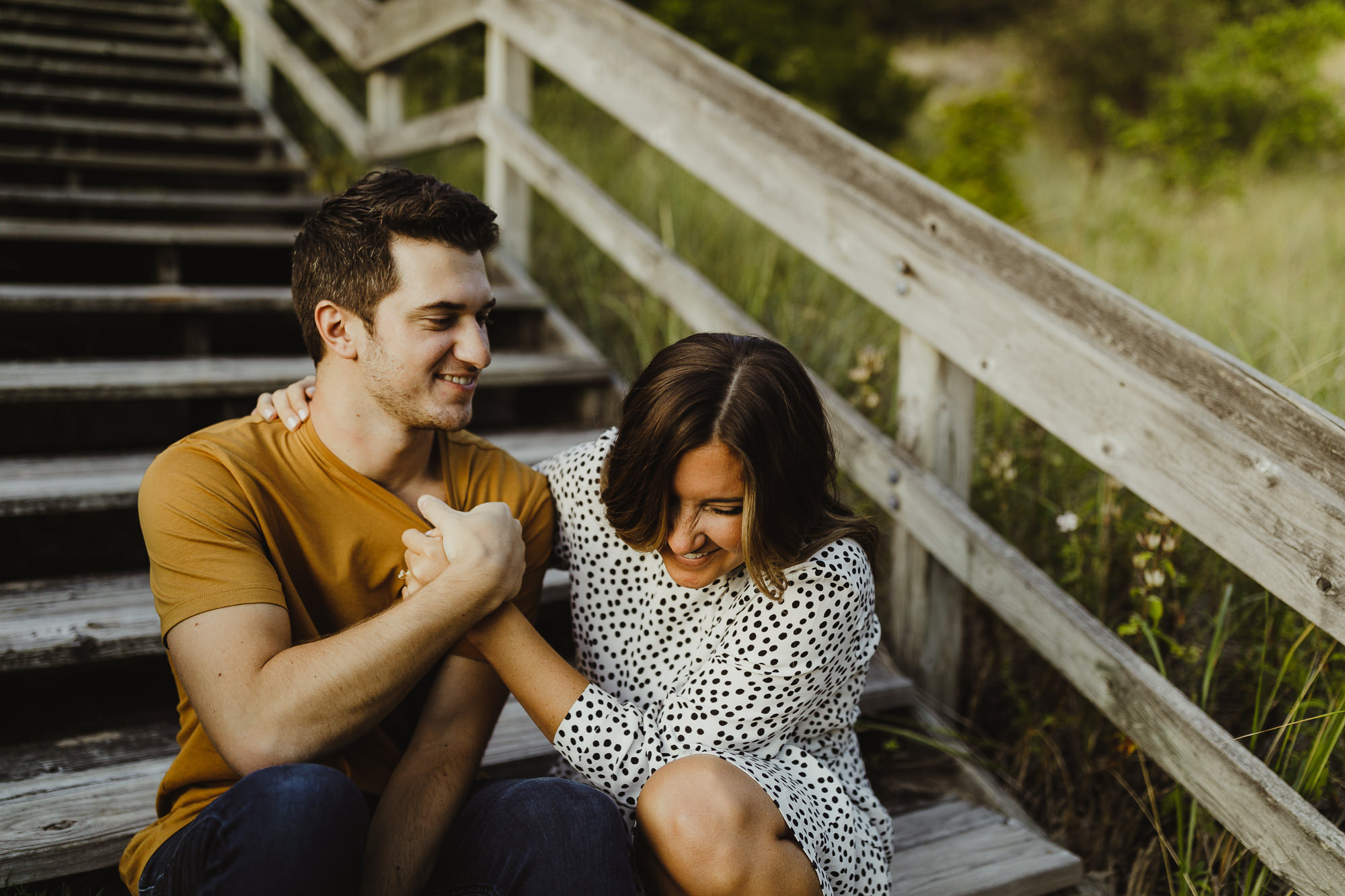 JillDeVriesPhotography-LakeMichiganEngagement-25.jpg