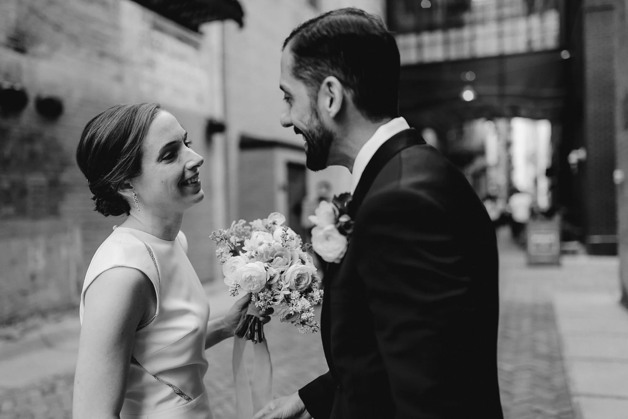 JillDeVriesPhotography-CityHallWedding-5.jpg