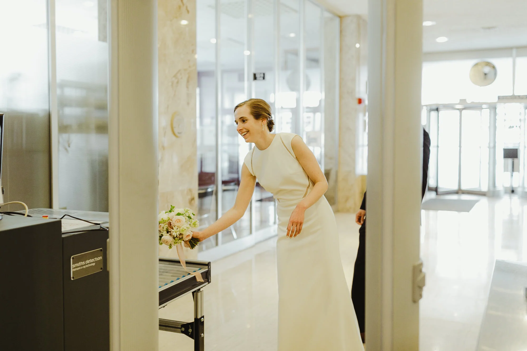 JillDeVriesPhotography-CityHallWedding-21.jpg