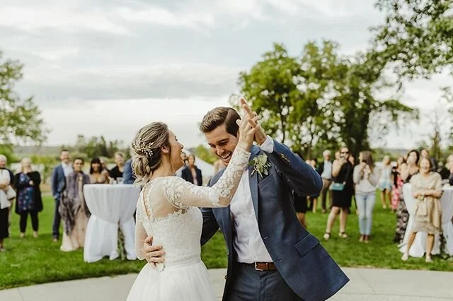 Today, amidst all the changes and pain and uncertainty, I&rsquo;m feeling grateful &mdash; grateful for my understanding and flexible couples navigating the postponement process, for my past couples who have reached out with an encouraging word or le