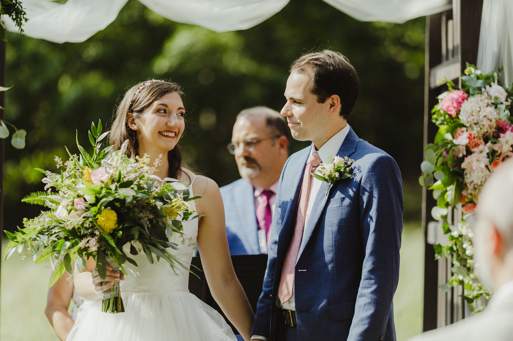 JillDeVriesPhotography-CovidBackyardWedding-11.jpg