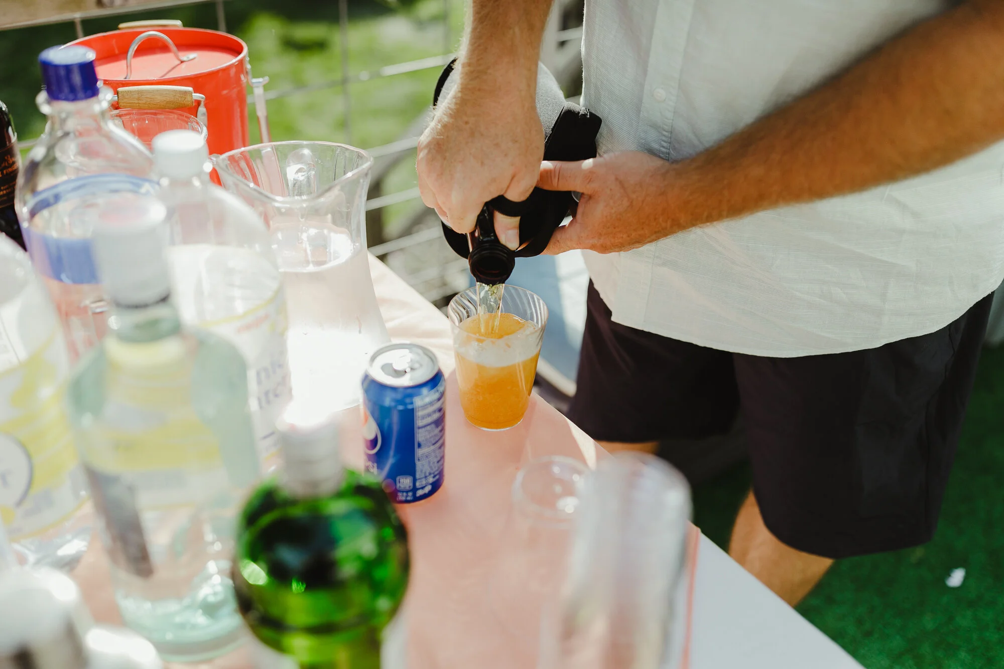 JillDeVriesPhotography-CovidBackyardWedding-34.jpg