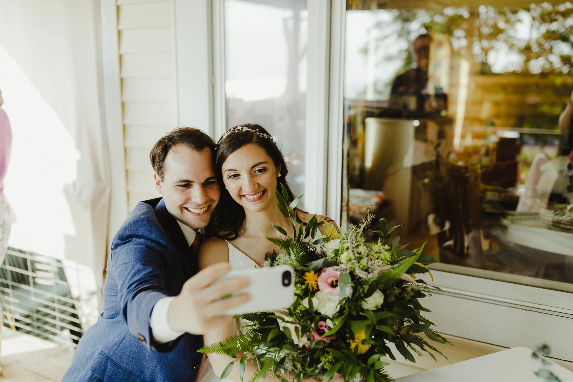 JillDeVriesPhotography-CovidBackyardWedding-39.jpg