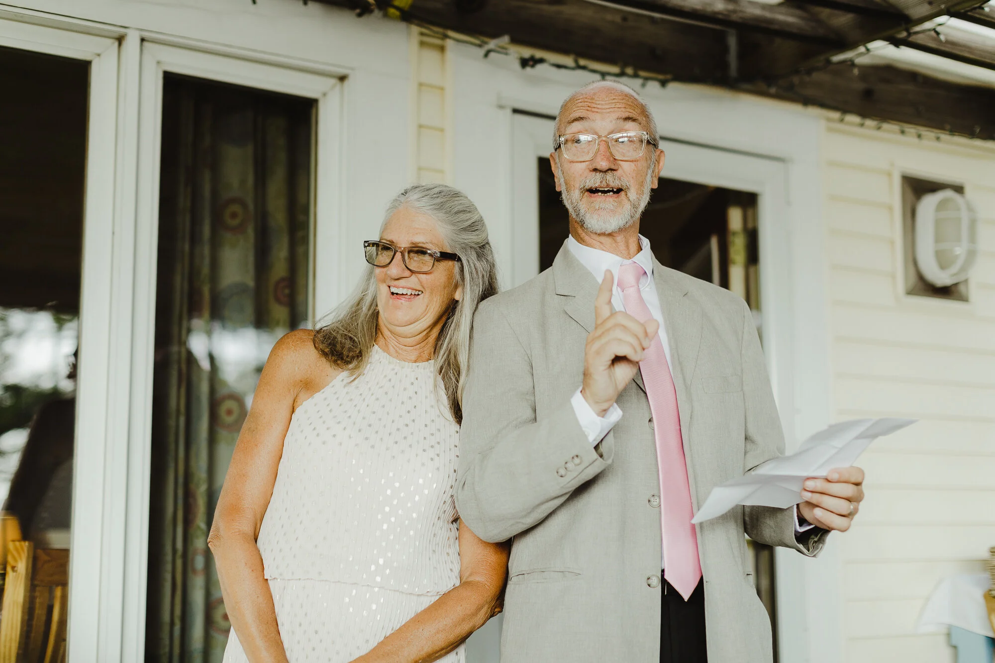 JillDeVriesPhotography-CovidBackyardWedding-41.jpg