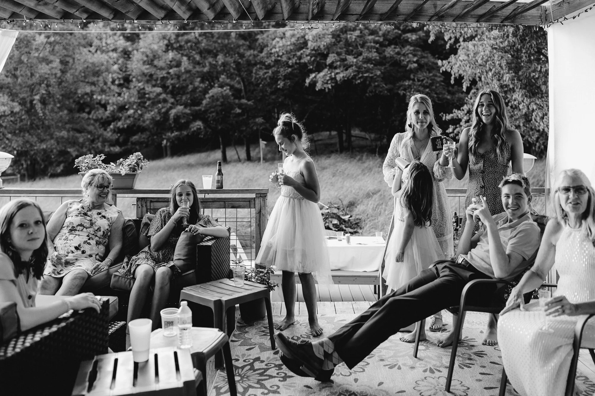 JillDeVriesPhotography-CovidBackyardWedding-60.jpg