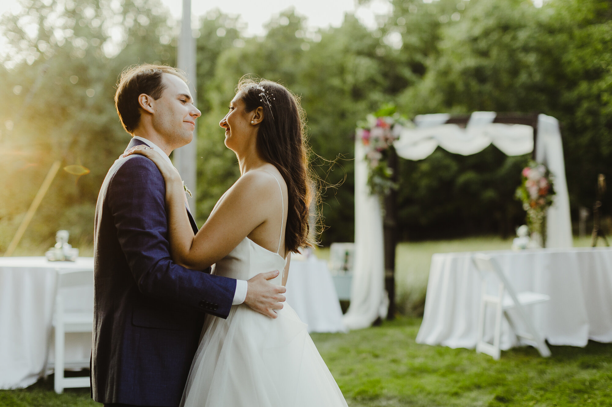 JillDeVriesPhotography-CovidBackyardWedding-68.jpg