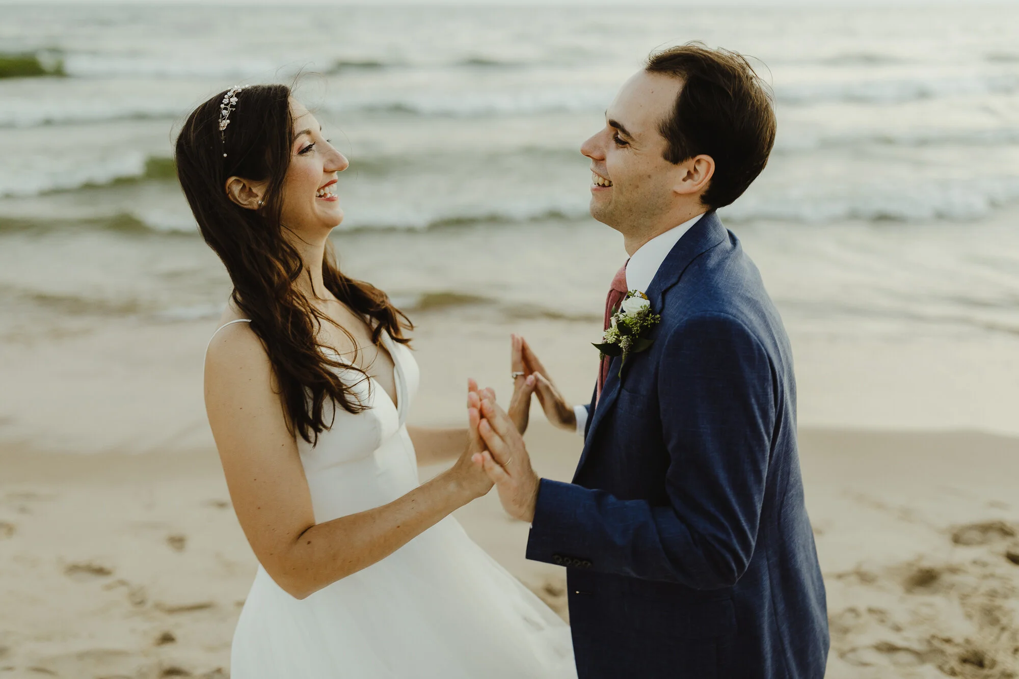 JillDeVriesPhotography-CovidBackyardWedding-90.jpg