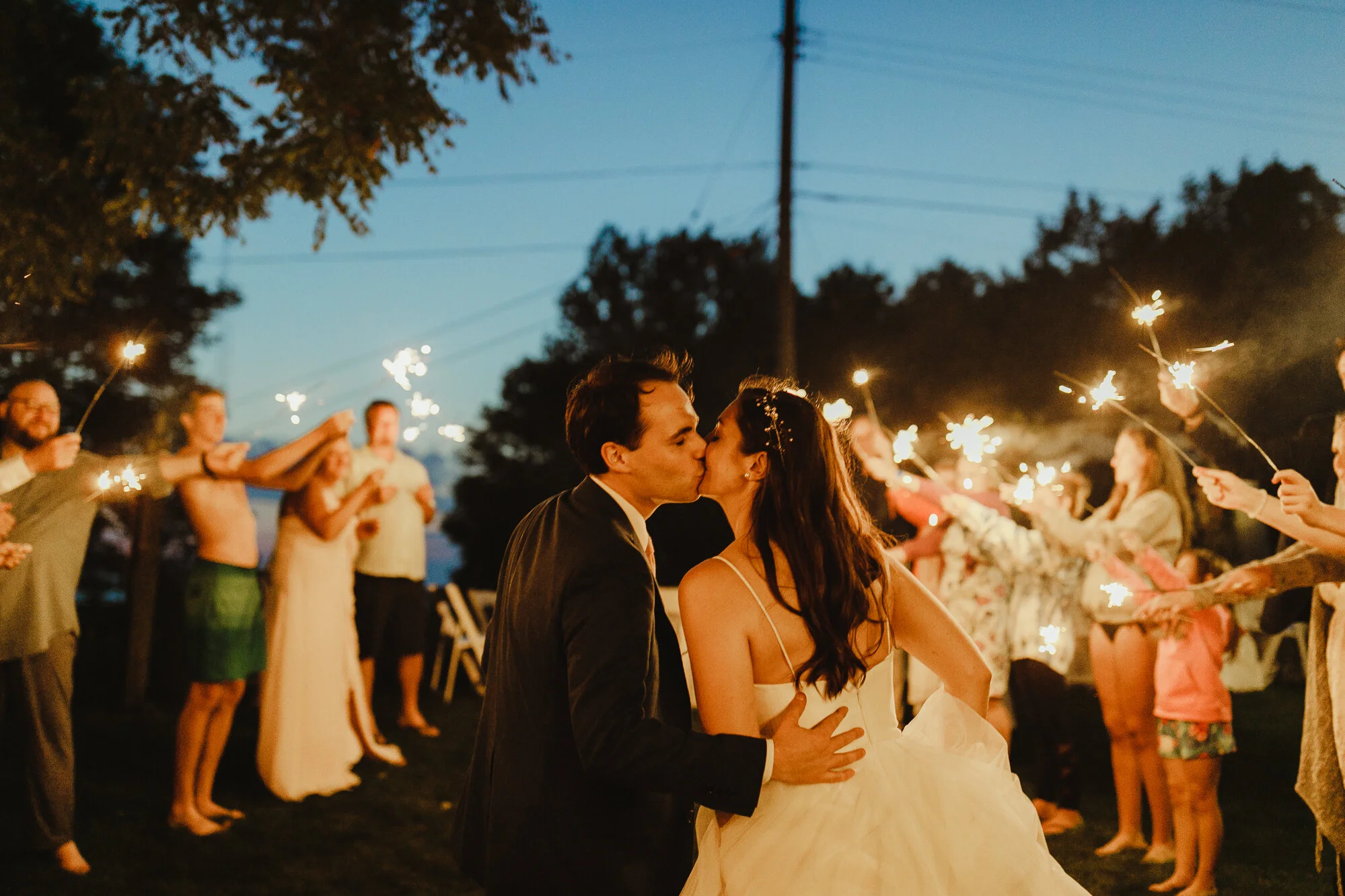 JillDeVriesPhotography-CovidBackyardWedding-98.jpg