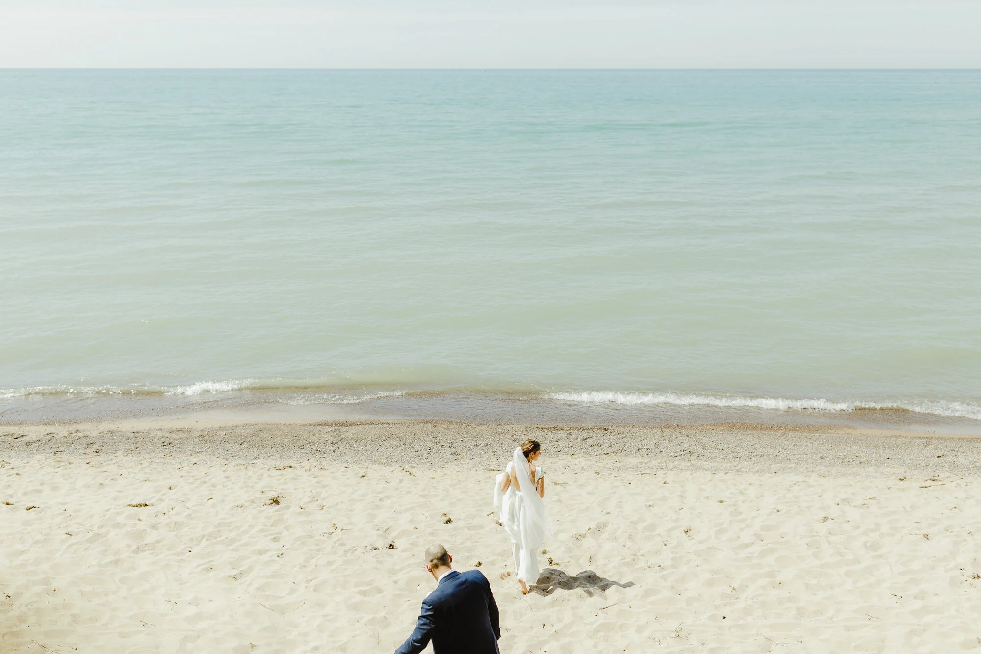 JillDeVries-LakeMichiganWedding-18.jpg