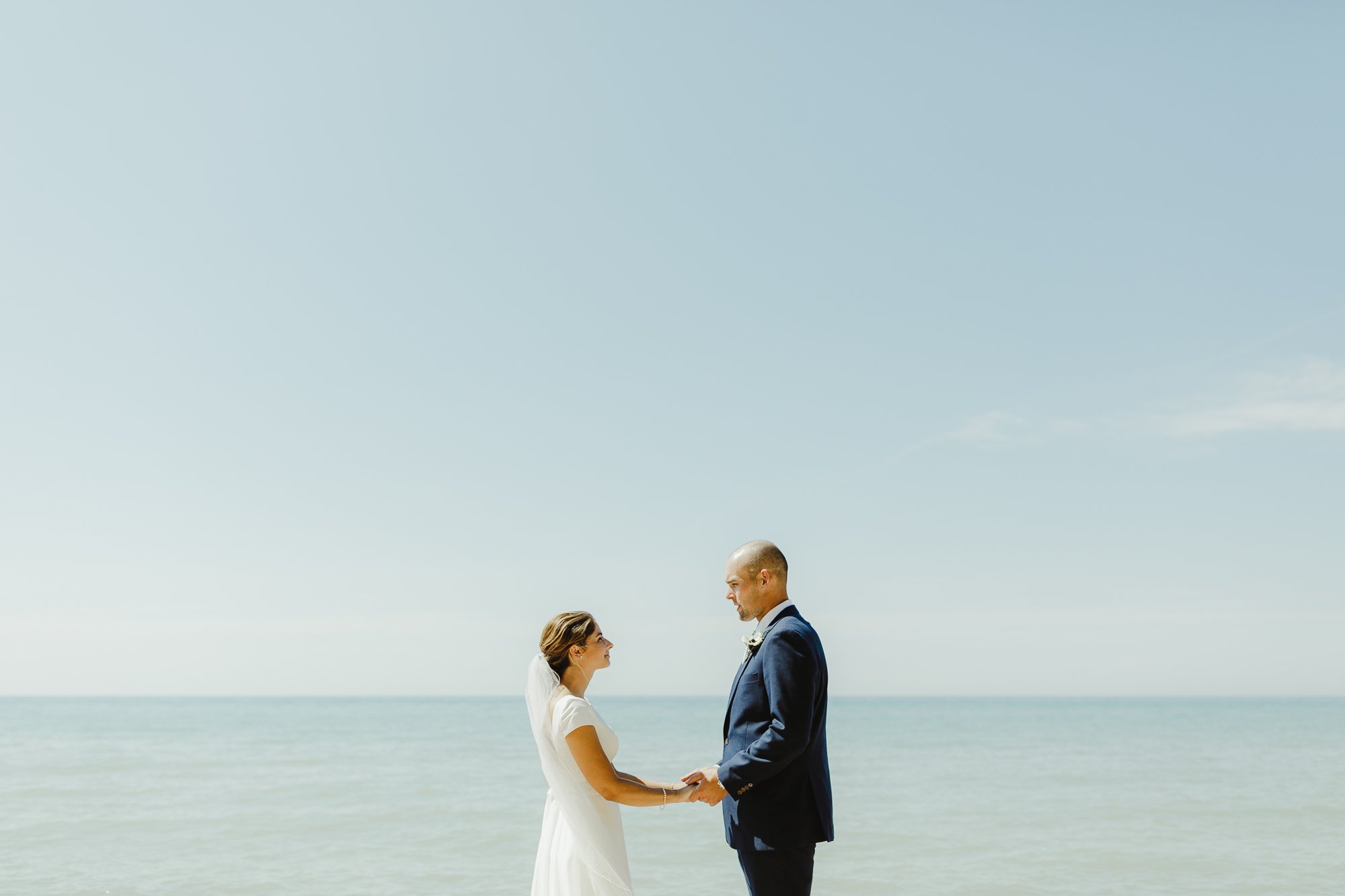 JillDeVries-LakeMichiganWedding-21.jpg