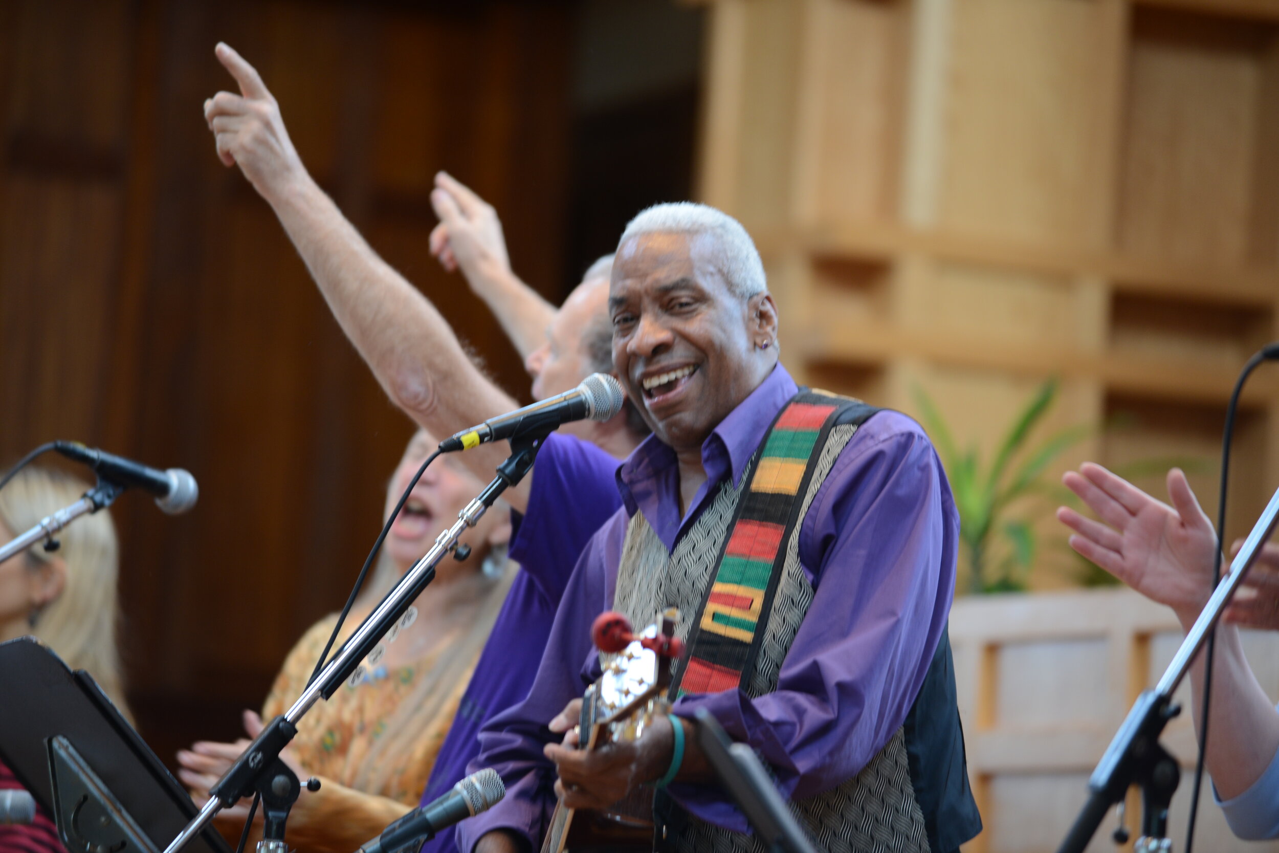  Singer-songwriter Reggie Harris at Rise Again launch event, Hadley MA (October 2015). Photo credit: Polly Wells 