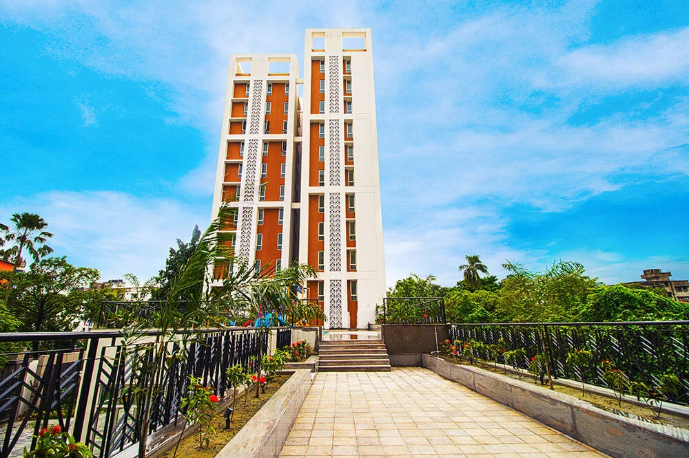 Building_HDR2.jpg