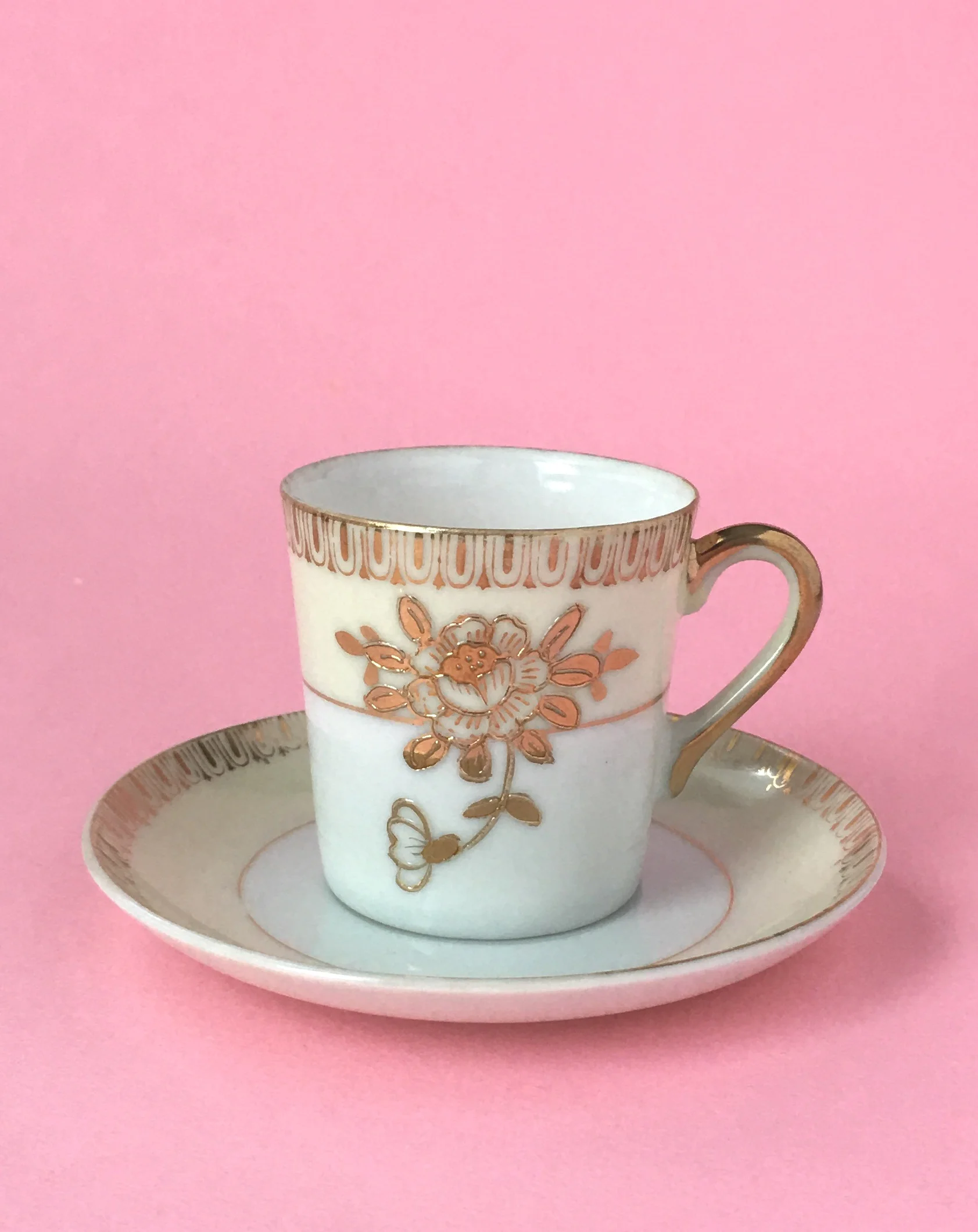 Cappuccino Cups With Saucers Set Of 6 - 7 Oz Ceramic Coffee Cups With Gold Trim & Floral Motif