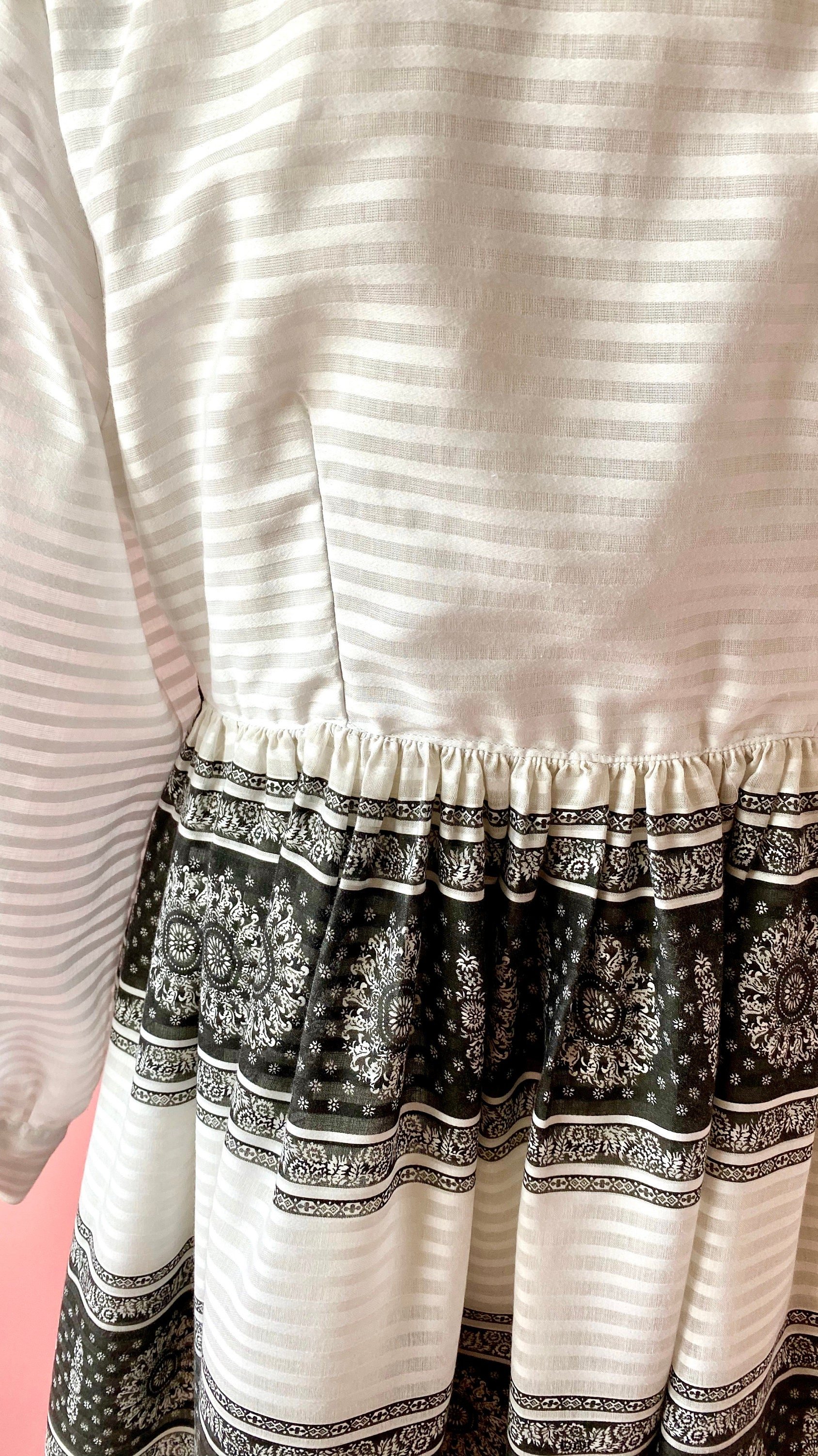 https://i.etsystatic.com/5160842/r/il/48ccec/2317949768/il_fullxfull.2317949768_rfps.jpg