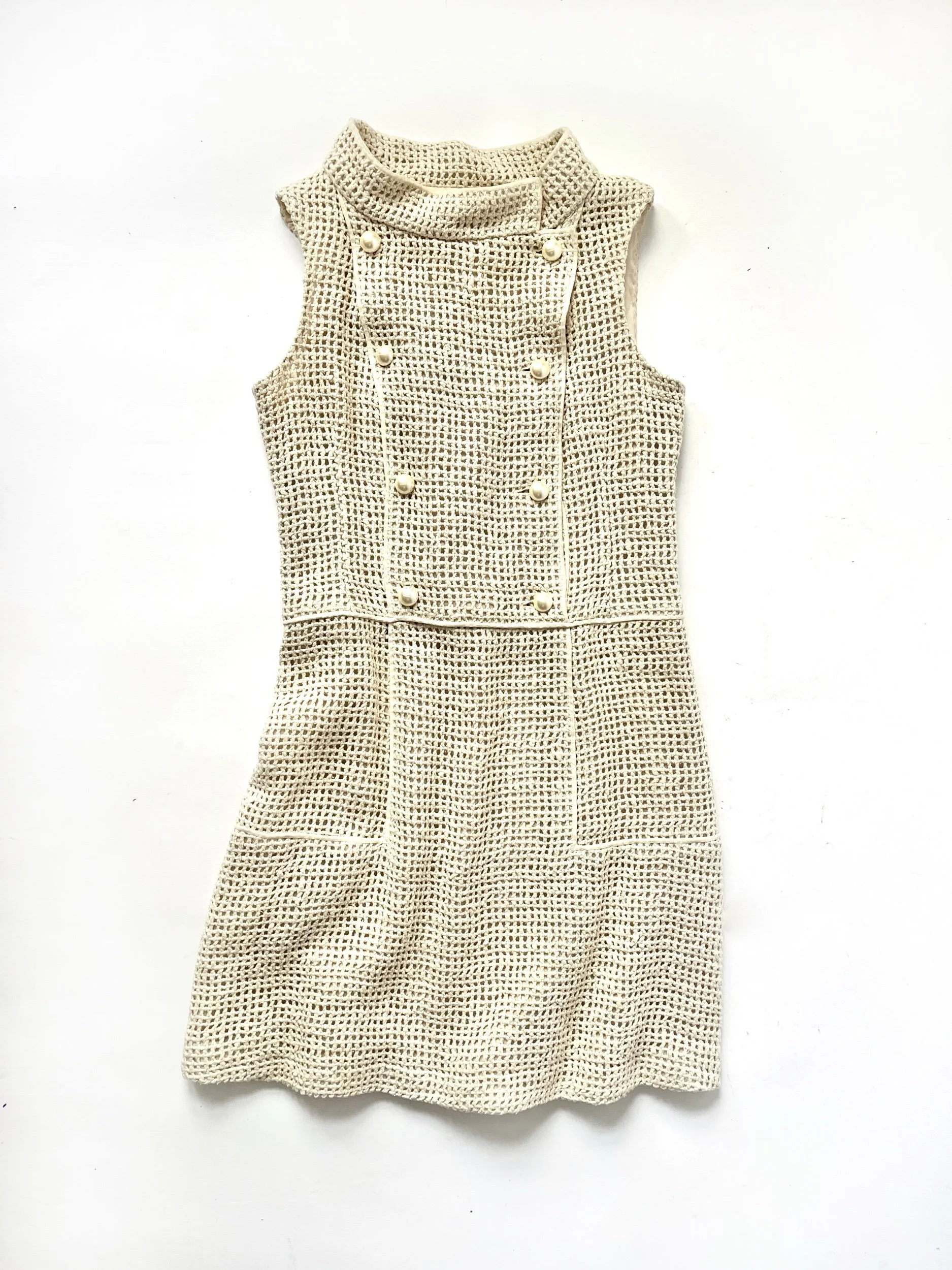 C68D5886-0430-42AF-98D5-522E5200F6FC