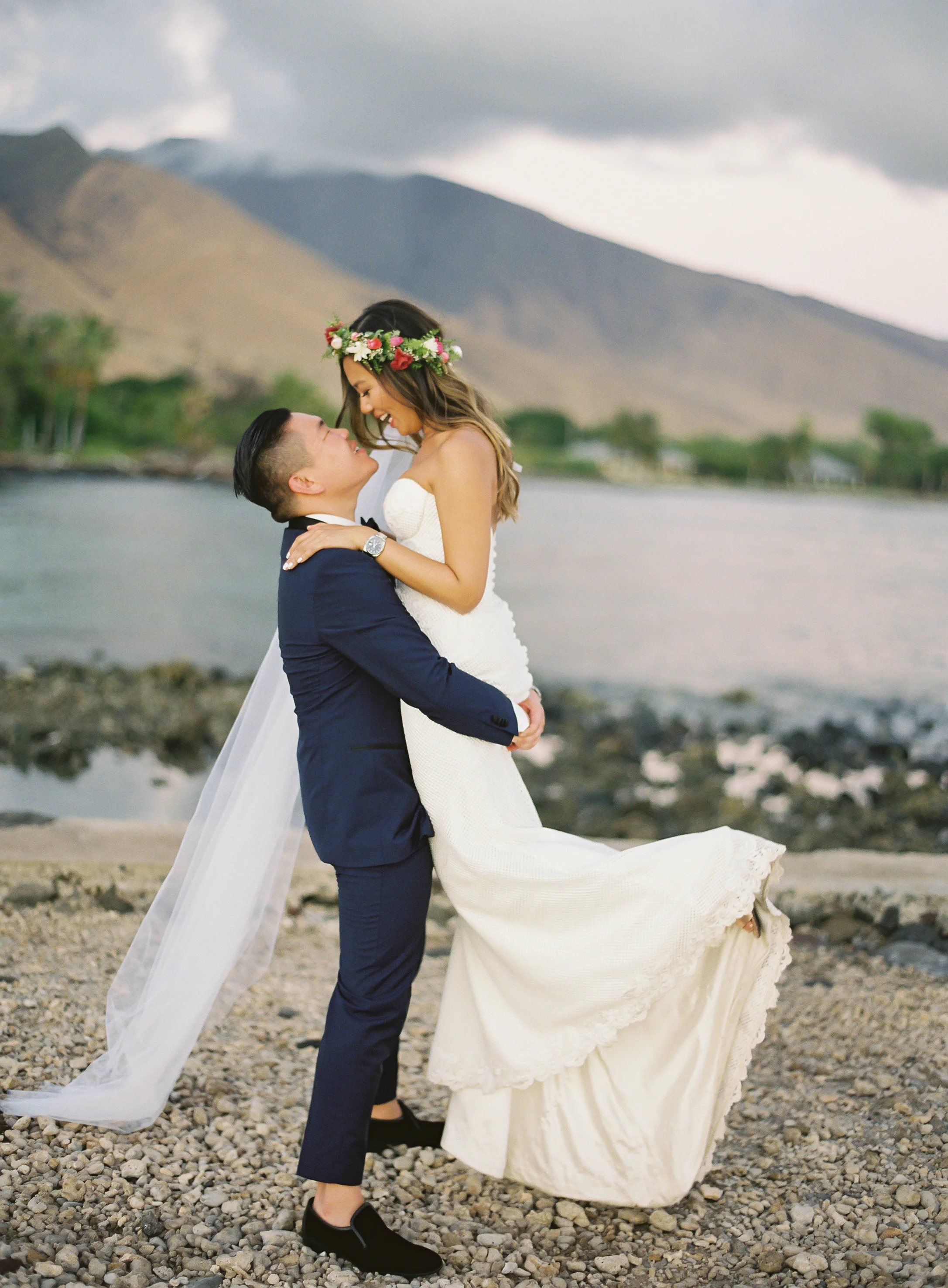 Dmitri-Sandra-Photography-White-Orchid-Wedding-161.jpg