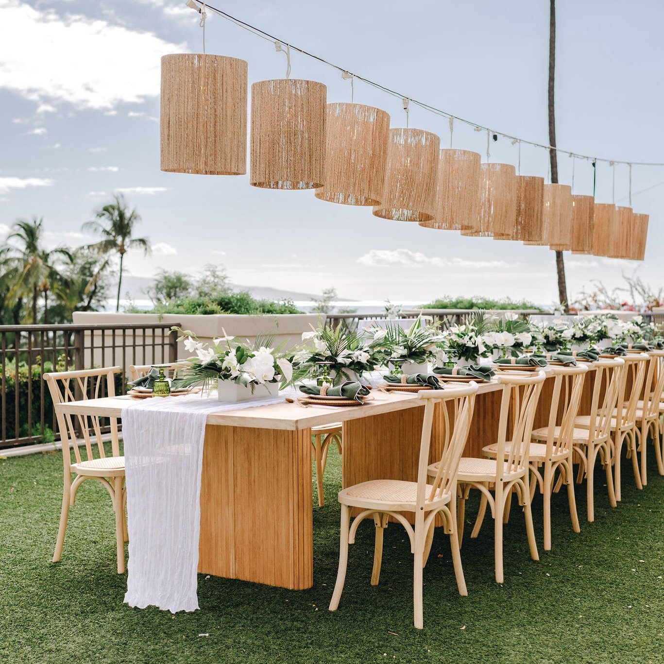 The final look and details we always love to see to ensure your special day is everything you&rsquo;ve ever dreamed of, and more!

Event Design &amp; Coordination @whiteorchidwedding 
Venue @gathermauiweddingsevents 
Photography @marylanestudios 
Flo