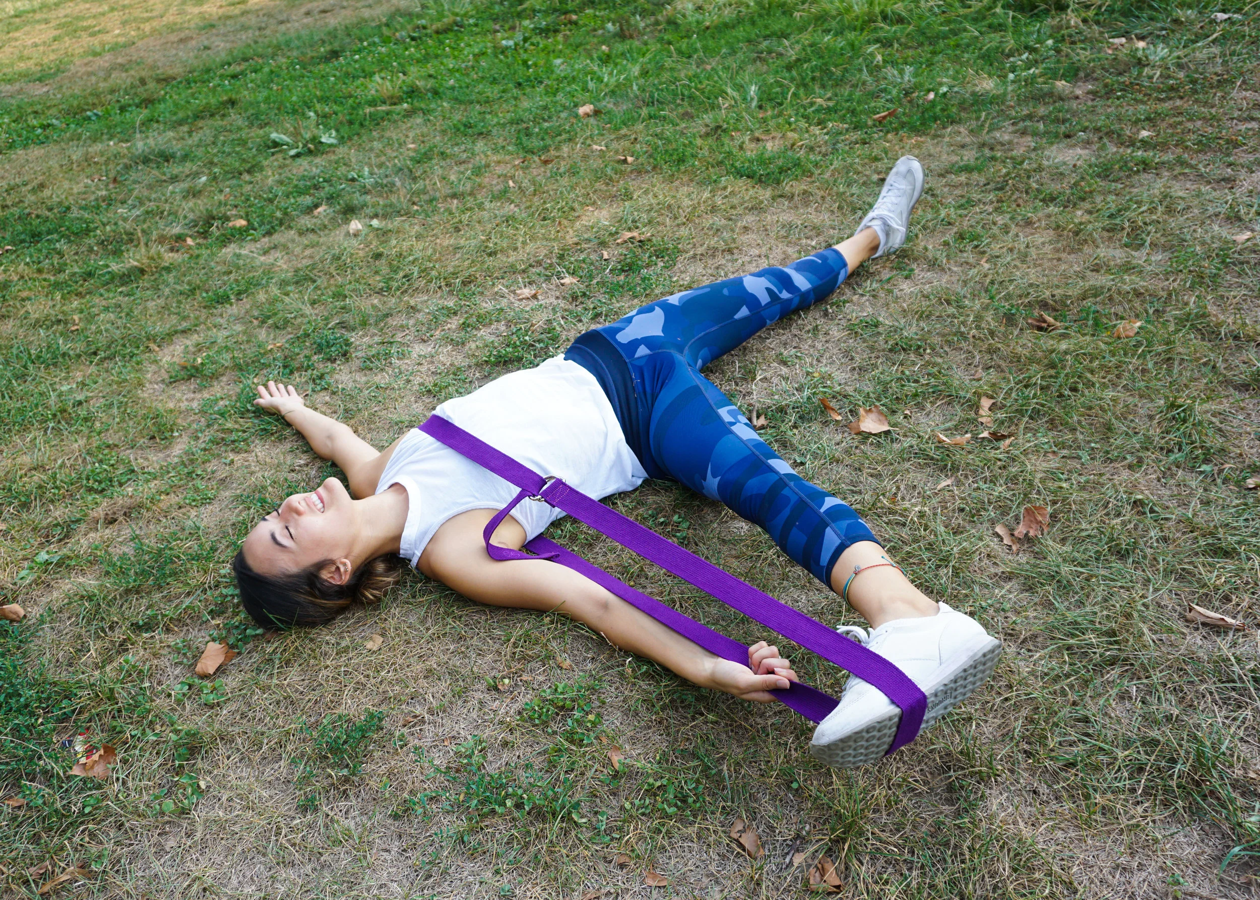 Athleta_LegStretch