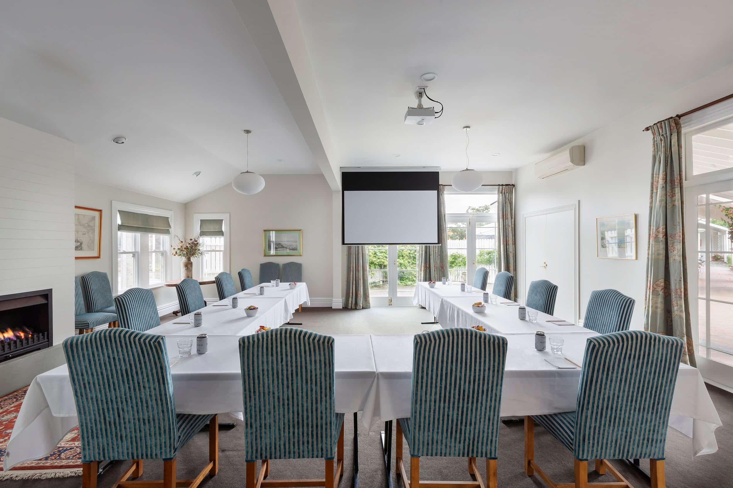 Wellington room compressed.jpg