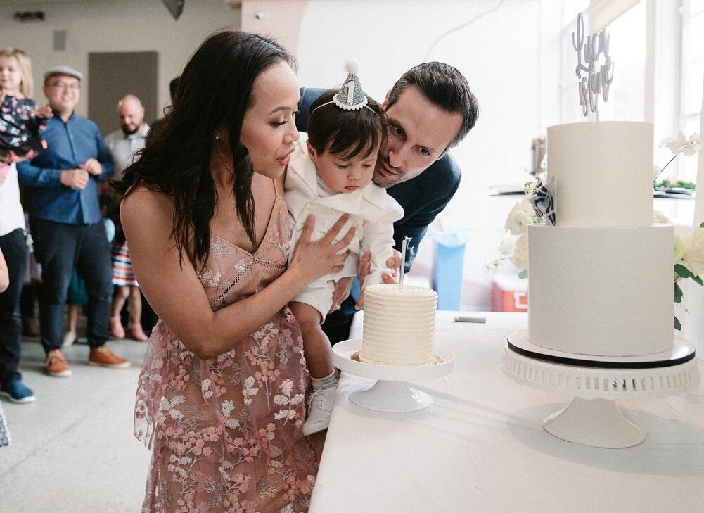 Love some of these moments that I was able to capture at Luca&rsquo;s Christening and 1st birthday!!
Venue: @whimsypdna 
Coordinations: @weddingsbysuzette
Florals: @hanabyhannah
Cake: @jenteebakes
Sweets: @portosbakery
Rentals: @coppiceandcrafts
